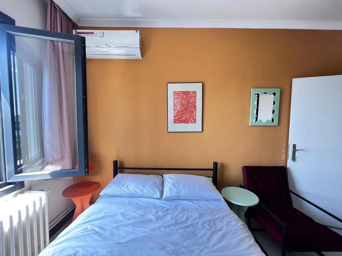 Wonder Homes 7- Ultra Luxury , 4Br, 2Ba Sea View Karakoey Istanbul Apartment